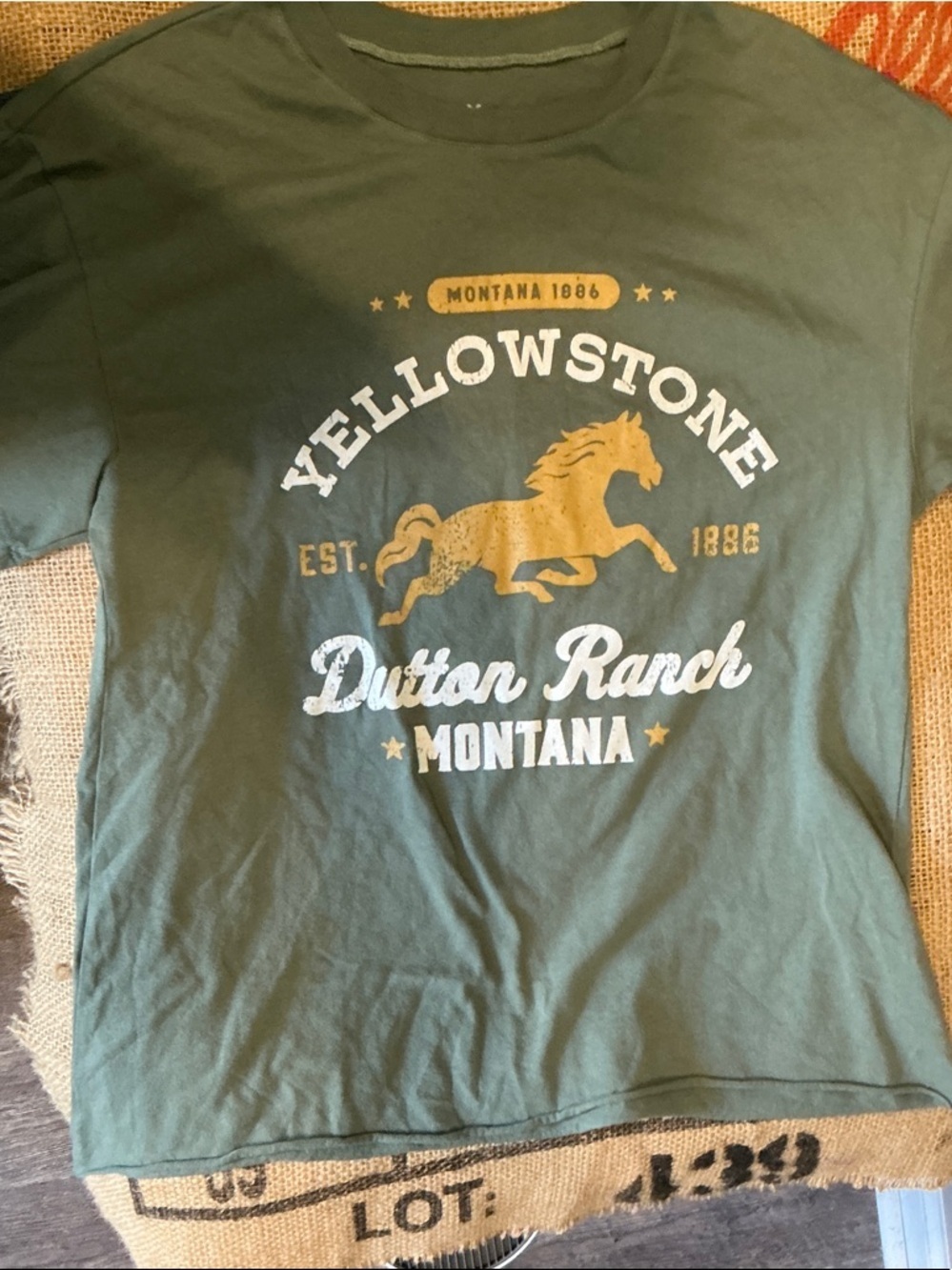 Yellowstone Dutton Ranch Graphic Tee - Green Size L